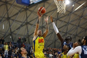Scafati Basket, spalti bollenti. Arriva l’ammenda