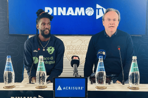 Dinamo Sassari, presentato Briante Weber: “Questi due mesi sono una grande occasione per me”
