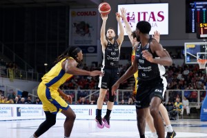 A Scafati non basta un eroico Cinciarini, l’Aquila Trento prevale con il trio Niang-Ford-Lamb