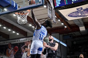 Sassari continua a vincere. Derthona rischia di scivolare fuori dai playoff