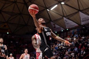 Virtus Bologna travolgente a Pistoia, dominio dal primo minuto e vittoria senza storia