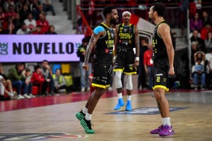 Vanoli Cremona, impresa da favola a Varese: vale la salvezza?