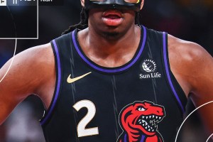 Mogbo firma una tripla doppia storica, i Raptors travolgono Charlotte