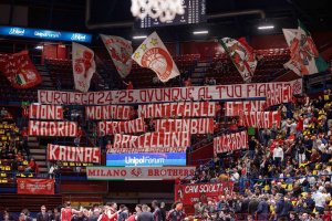 La Gazzetta dello Sport: Orgoglio Milano. È già eliminata ma non tradisce 8500 tifosi