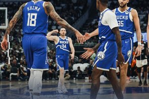 Connaughton da record: 43 punti e i Bucks battono i Pistons all’overtime