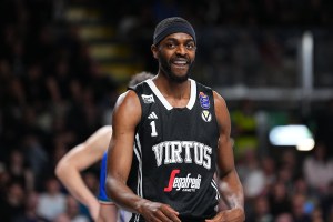 Justin Holiday to leave Virtus Bologna