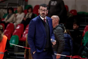 Dinamo Sassari, si avvicina la fumata bianca per l’arrivo di Mauro Sartori