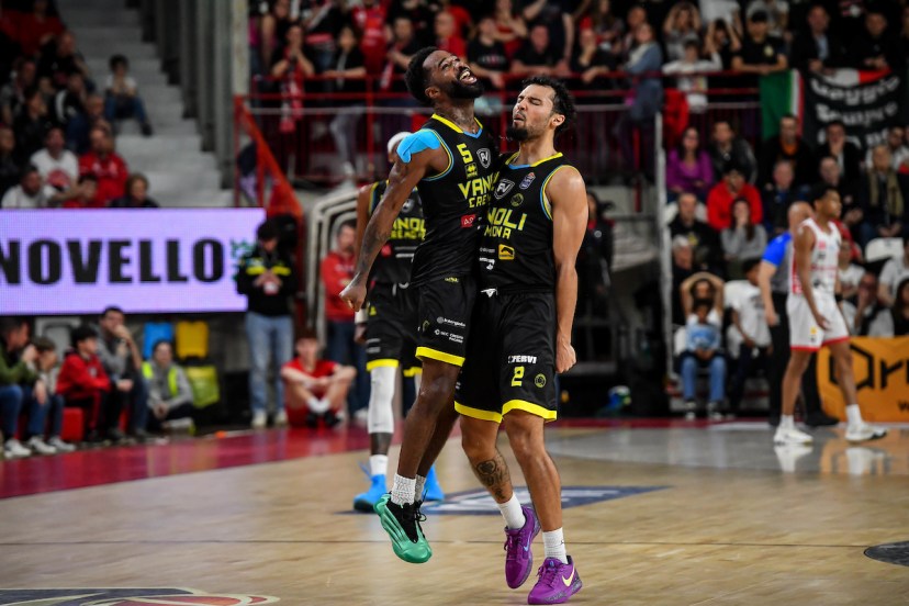 Pallacanestro Varese Vanoli Cremona