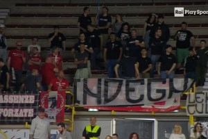 Il presidente di Pesaro: Non accetto le intimidazioni, anche fisiche, e gli insulti