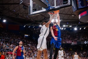 Il Madrid si prende il Clasico e consolida il primato. Vittorie per Tenerife, Unicaja e Baskonia
