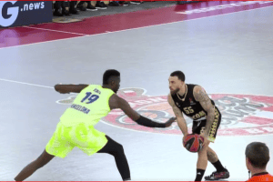Il Monaco del duo James-Theis mostra i muscoli, Barcellona sconfitto in Gara 1