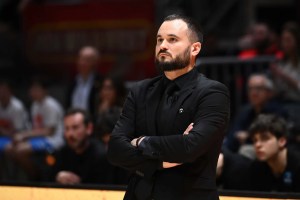 Apu Old Wild West Udine: rinnovo per coach Adriano Vertemati