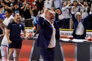La Gazzetta dello Sport lancia la bomba: Napoli Basket, il nuovo GM sarà James Laughlin?