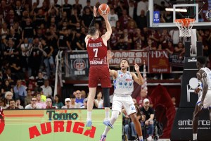 Trapani domina il secondo tempo e si porta sul 2-0 contro Reggio Emilia
