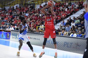 Terremoto Pallacanestro Trieste, c’è un caso Markel Brown: non sarà al raduno, addio vicino
