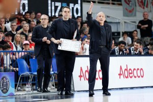 Ettore Messina: Grande applicazione da parte di tutti. Nebo? Pare uno stiramento