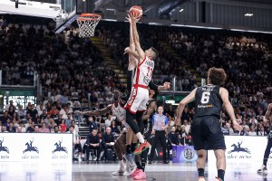 Olimpia Milano, si fermano Bryant Dunston e Diego Flaccadori