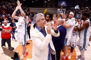 Napoli Basket, Grassi verso l’uscita. Spunta Larranaga per la panchina