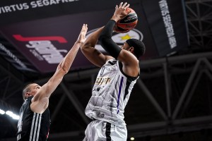 Partizan Belgrade: japanese sirens for Brandon Davies