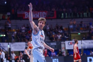 Pallacanestro Cantù. ufficiale l’addio di Andrea De Nicolao