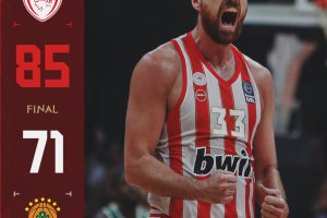 Olympiacos dominated Game 4 as Panathinaikos collapsed, sparking a celebration among the Reds