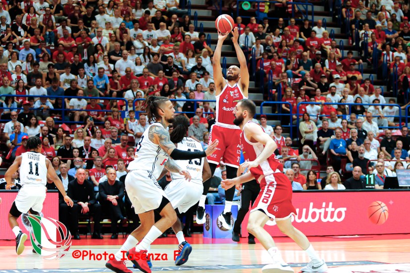 LBA Playoff gara 4 Olimpia Milano - Virtus Bologna Shavon Shields
