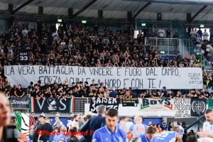 Ce l’hai fatta, al PalaLeonessa tutto parla di te. Achille Polonara, sei campione d’Italia
