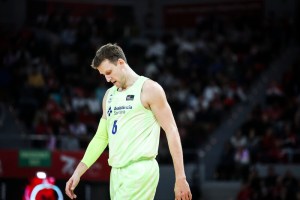 Jan Vesely verso l’addio al Barcellona. C’è il Partizan