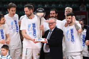 Pallacanestro Cantù, l’Arena del basket cresce: tetto previsto in autunno
