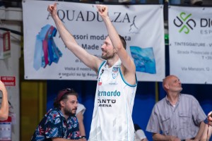 Acqua S.Bernardo Cantù si separa da Filippo Baldi Rossi
