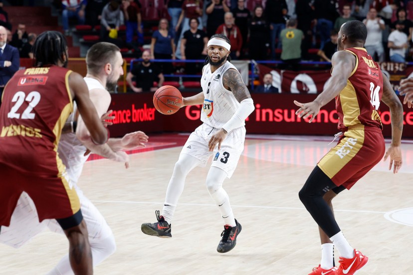 Zavier Simpson