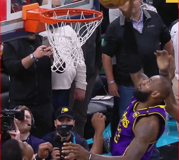 lakers mercato
