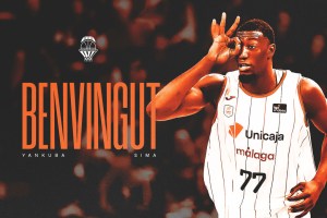 Yankuba Sima firma con Valencia