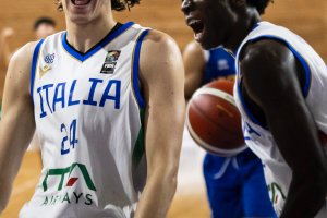 EuroBasket U20 | Fuga e gestione: l’Italia domina l’Ucraina