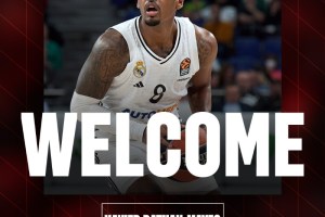Bayern Munich officially signs Xavier Rathan-Mayes