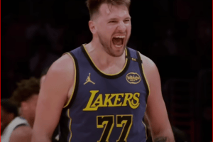 Los Angeles Lakers: Luka Doncic in campo con i compagni in allenamento