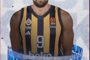 Skylar Mays signs with Buducnost