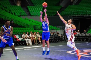 Lontano da casa l’Italbasket è lenta e freddissima: Lettonia sempre in controllo all’Acropoli