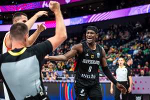 Germania: infortunio per Isaac Bonga