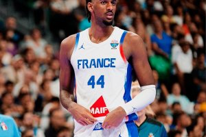 France Loses Alex Sarr for the Rest of EuroBasket Due to Calf Injury