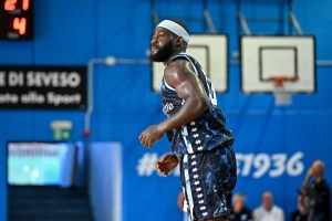 Pallacanestro Cantù, Ife Ajayi in ripresa: pronto per l’inizio del campionato