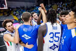 Italy Cruises Past Cyprus 89-54 to Keep Top Spot Hopes Alive in Group C