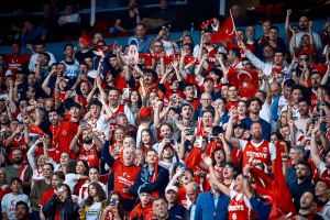 EuroBasket 2025: brawl between fans after Greece-Turkey