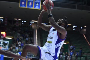 Nutribullet Treviso, coach Nicola e Pinkins presentano la sfida contro l’Olimpia Milano