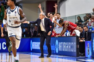 Olimpia Milano, coach Messina: “Giocare fin da subito con qualità e grinta”