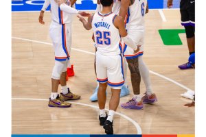 Oklahoma City resta imbattuta: 107-101 ai Kings con 31 punti di Gilgeous-Alexander