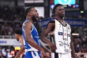 Cotelli ride anche al PalaLeonessa. Sostanza Burnell e Ivanovic, Trento cade e trema per Aldridge