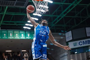 Partita pazza al PalaVerde, Brescia supera Treviso in modo rocambolesco in overtime
