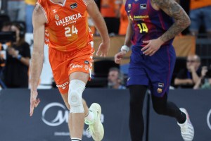 Valencia show! I taronja spazzano via il Barça e fanno 5 su 5 in stagione