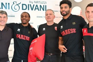 Openjobmetis Varese, presentati Freeman e Moody: “Questo è un club di grande tradizione”